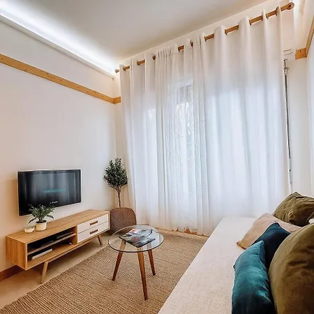 Paradis Cotier 6 Couchages * Антіб